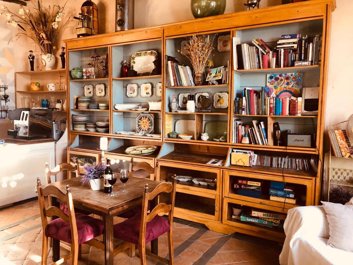Il Sole Del Sodo Pensionat Cortona Exteriör bild